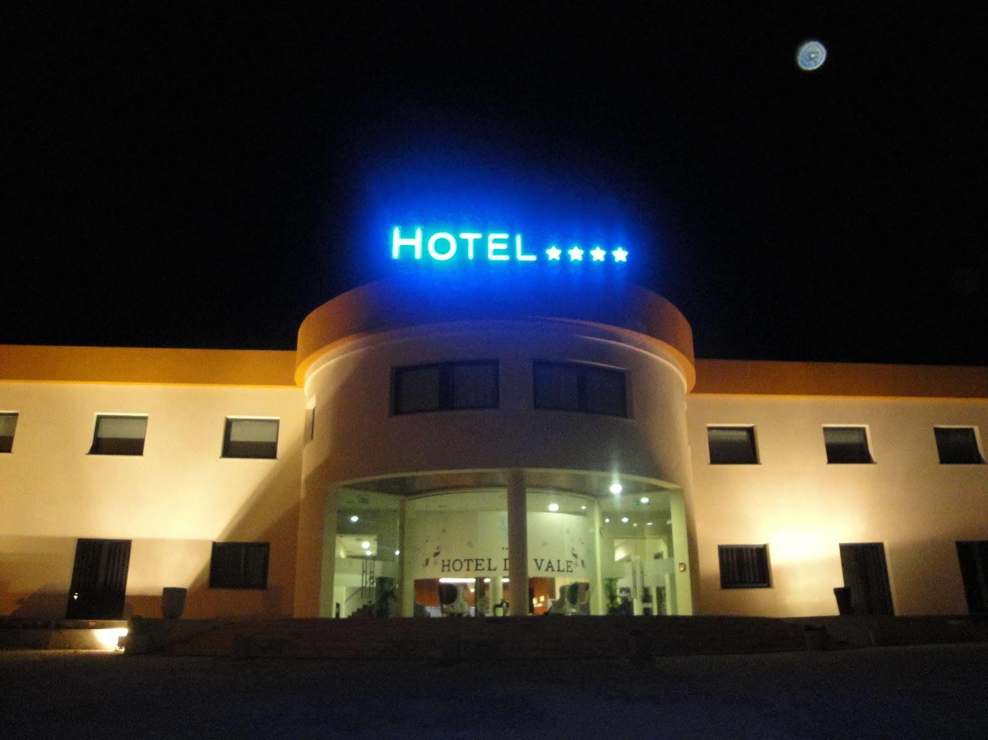 Hotel Do Vale Aguiar da Beira Exteriér fotografie
